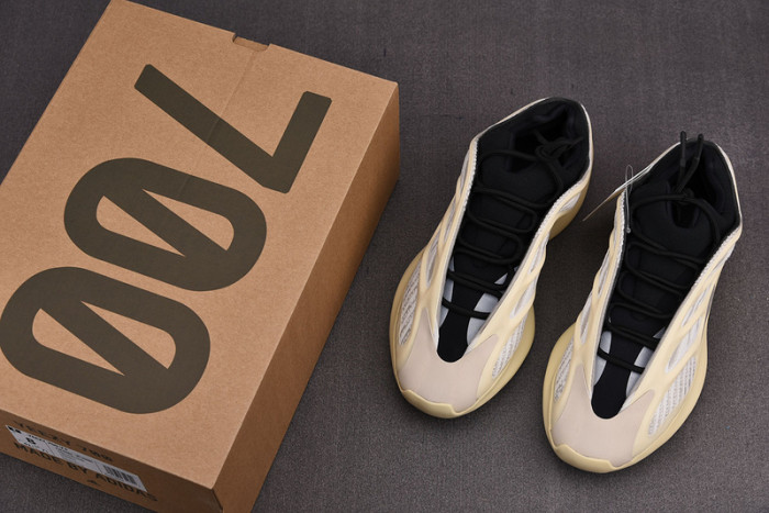 a*d*i*s Y**zy 700 v3 azael glow in the dark fw4980