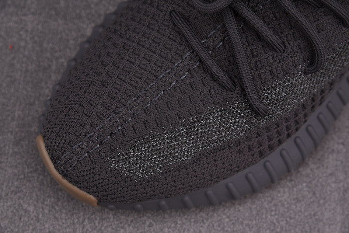 a*d*i*s Y**zy boost 350 v2 cinder reflective fy4176