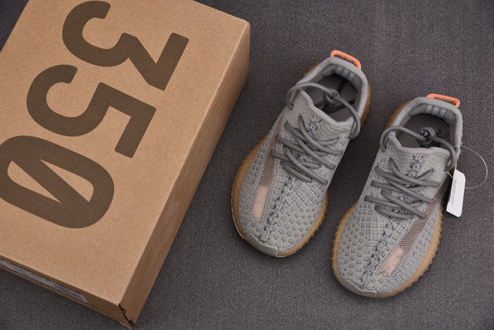 Y**zy boost 350v2 kids fg5492