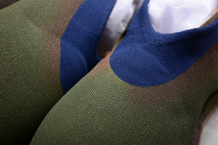 a*d*i*s Y**zy knit runner 