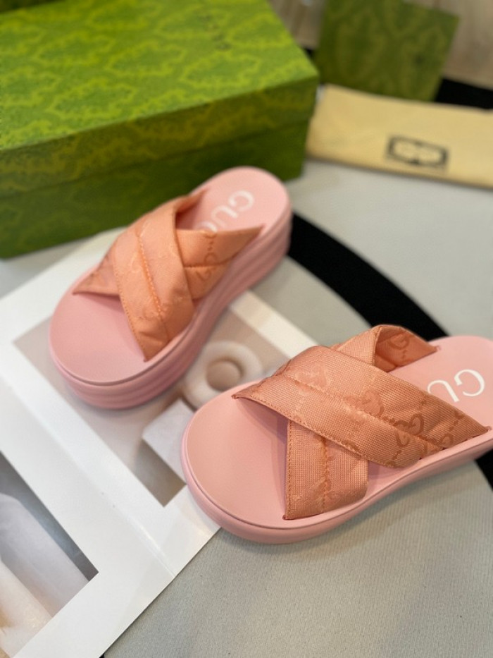 G*u*i slippers gu568-026