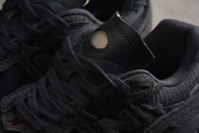 new balance 2002r protection pack phantom m2002rdb