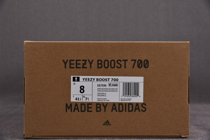 a*d*i*s Y**zy boost 700 analog eg7596