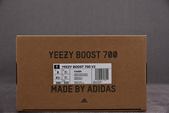 a*d*i*s Y**zy boost 700 v2 vanta fu6684