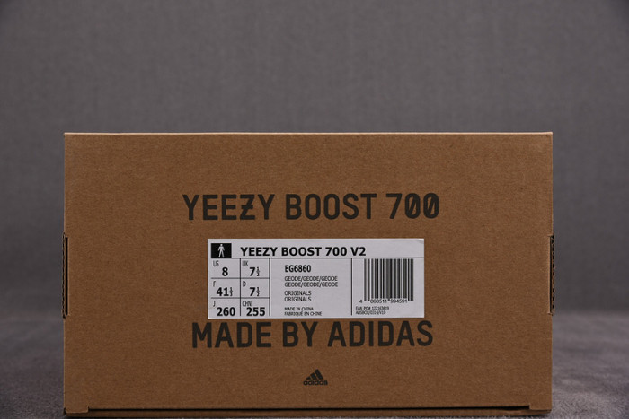 a*d*i*s Y**zy boost 700 v2 geode eg6860