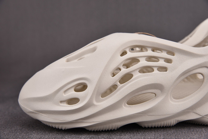 a*d*i*s Y**zy foam rnnr ararat - g55486