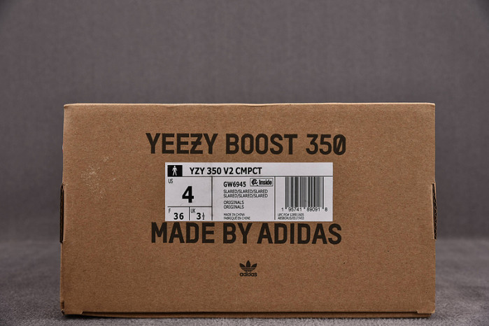 Y**zy boost 350 v2 cmpct 