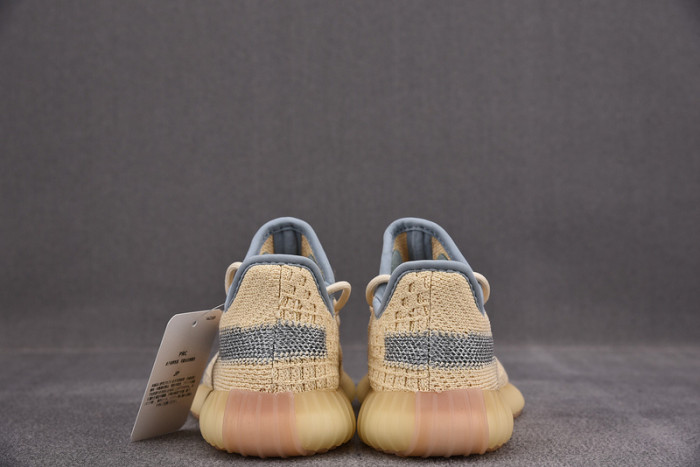 Y**zy boost 350v2 kids fy8658