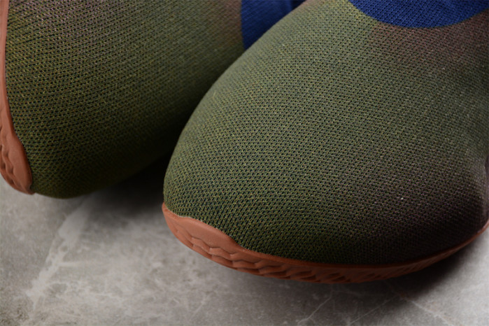 a*d*i*s Y**zy knit runner 