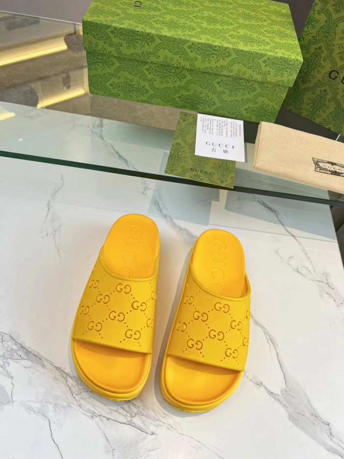 G*u*i slippers gu568-053