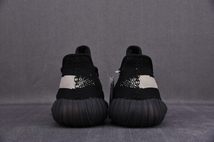 a*d*i*s boost 350 v2 oreo by1604