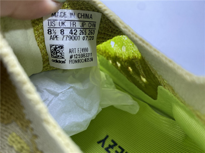 a*d*i*s Y**zy boost 380 hylte glow fz4990