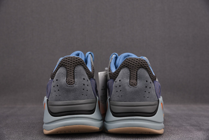 a*d*i*s Y**zy boost 700 carbon blue fw2498