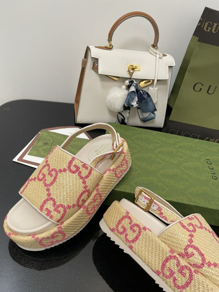 G*u*i slippers gu568-002