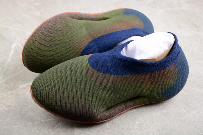 a*d*i*s Y**zy knit runner 