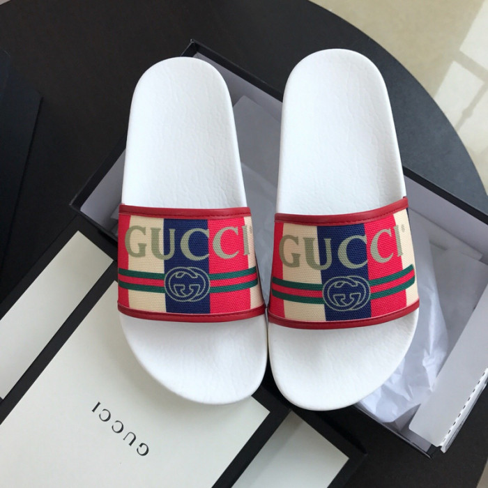 G*u*i slippers