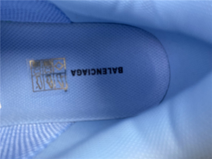 blcg sneaker triple.s.gomma moonlight 524039 w2fw1 4800