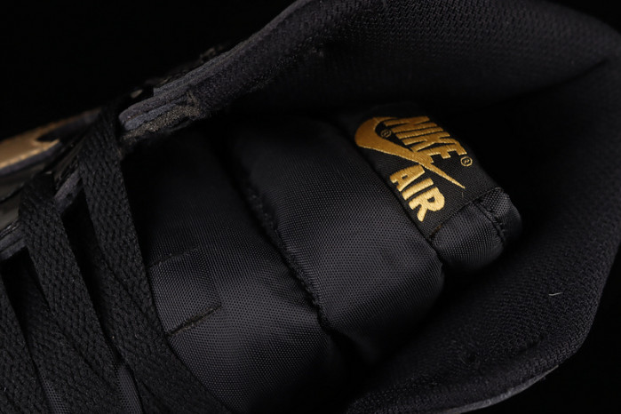 air jordan 1 retro high black metallic gold (2020) 555088-032