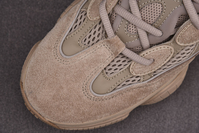 a*d*i*s Y**zy 500 taupe light gx3605