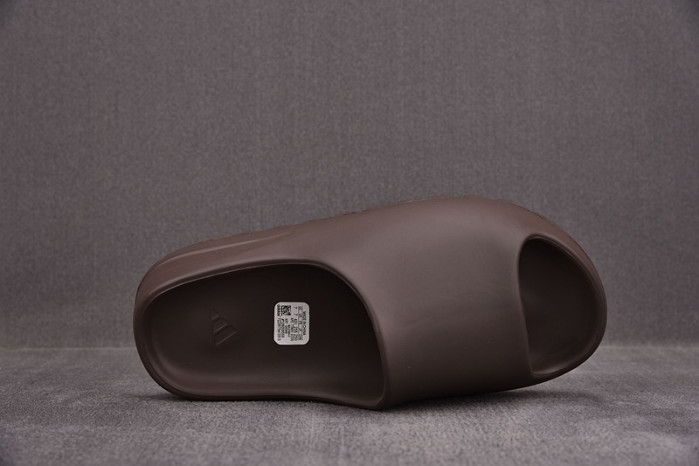 a*d*i*s Y**zy slide soot - g55495/gx6141