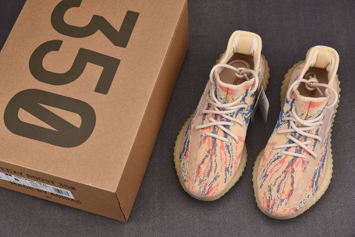 a*d*i*s Y**zy boost 350 v2 mx oat - gw3773