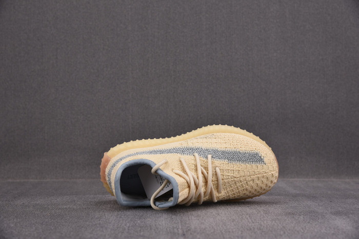 Y**zy boost 350v2 kids fy8658