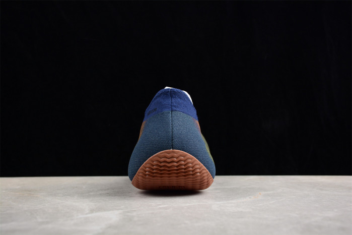 a*d*i*s Y**zy knit runner 