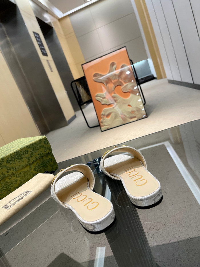 G*u*i slippers gu568-018