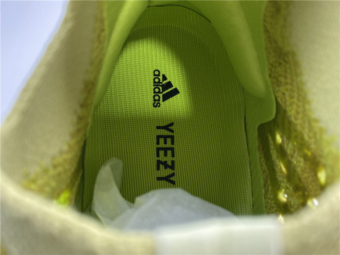 a*d*i*s Y**zy boost 380 hylte glow fz4990