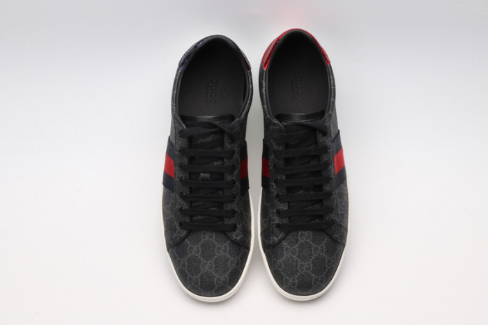 G*u*i low-top sneaker g582-2369