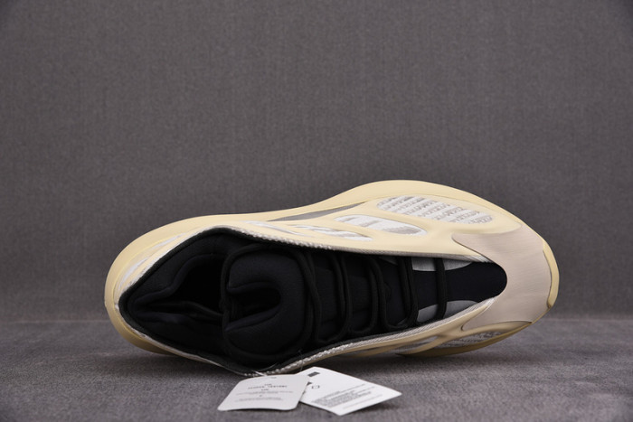 a*d*i*s Y**zy 700 v3 azael glow in the dark fw4980