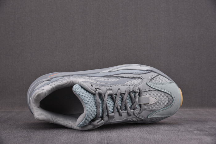 a*d*i*s Y**zy boost 700 v2 inertia fw2549