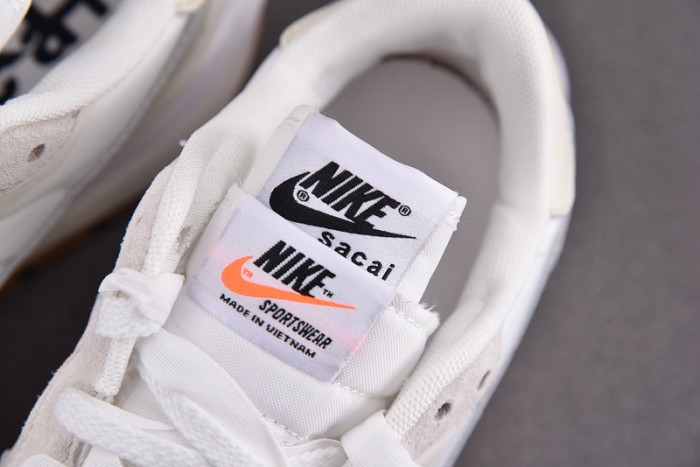 nike vaporwaffle sacai sail gum dd1875-100