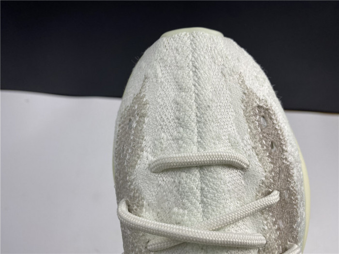 a*d*i*s Y**zy boost 380 “calcite” gz8668