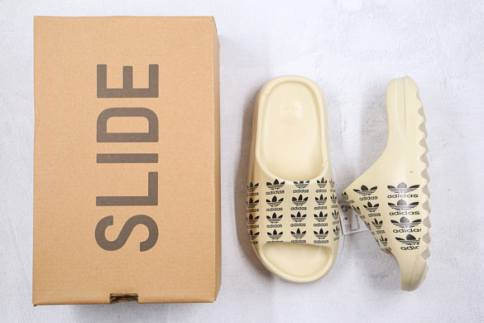 kanye west x a*d*i*s Y**zy slide“resin"