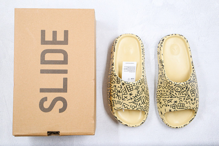 kanye west x a*d*i*s Y**zy slide“resin"