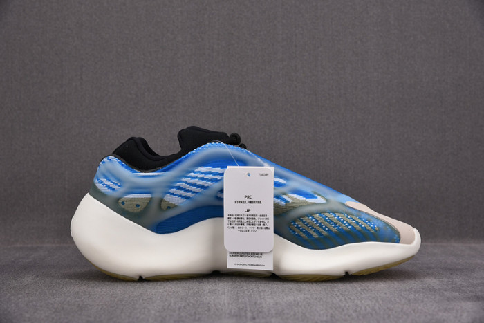 a*d*i*s Y**zy 700 v3 glow in the dark g54850