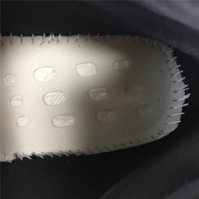 a*d*i*s Y**zy foam runner Y**zy boost 700 v3 ”ef9897