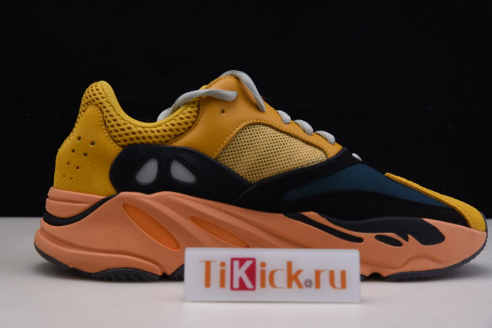 a*d*i*s Y**zy boost 700 new colorway sun yellow wave runner gz6984