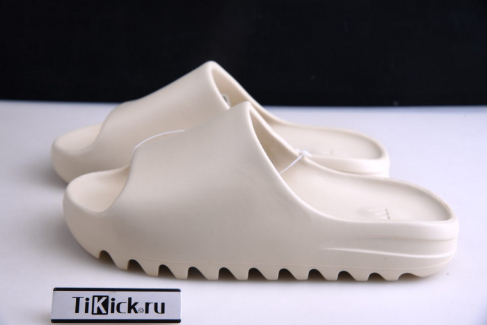 kanye west x a*d*i*s Y**zy slide “resin”fw6345