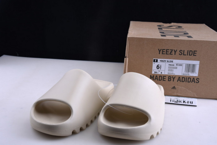 kanye west x a*d*i*s Y**zy slide “resin”fw6345