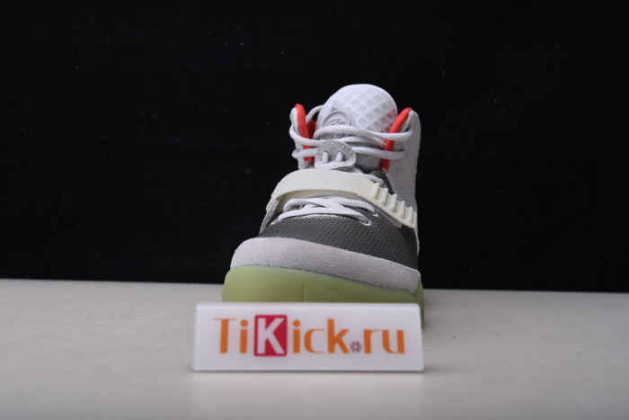 nike air Y**zy 2 nrg "pure platinum" 508214-010