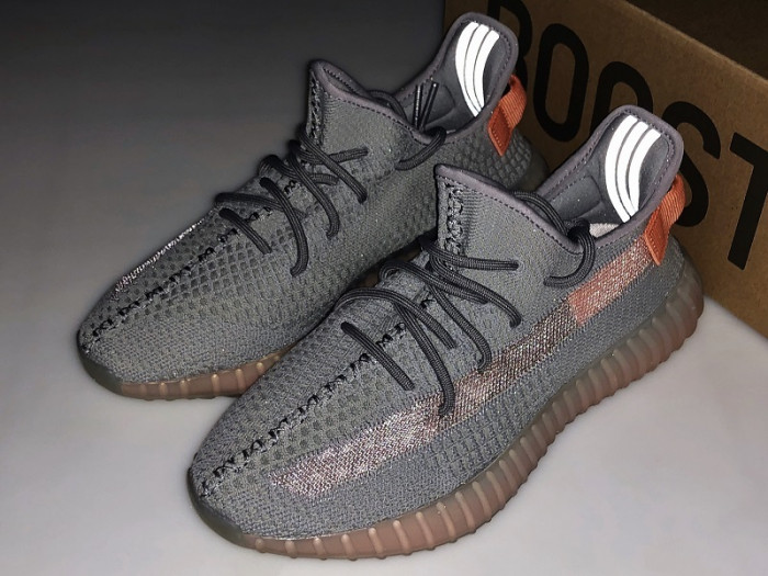 a*d*i*s Y**zy boost 350 v2 "true form" eg7492