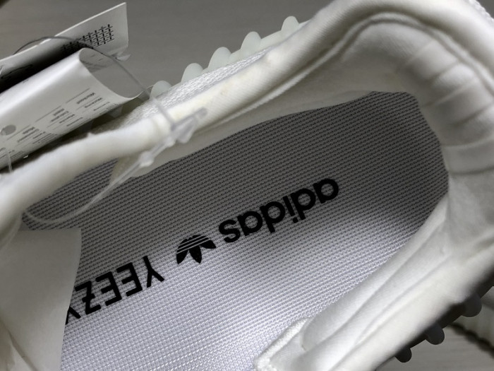 a*d*i*s Y**zy boost 350 v2 eg7962