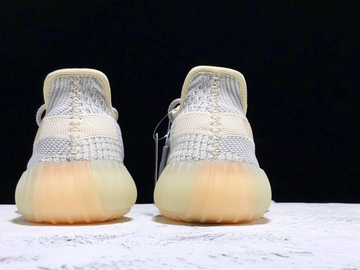 a*d*i*s Y**zy boost 350 v2 lundmark (non reflective) fu9161