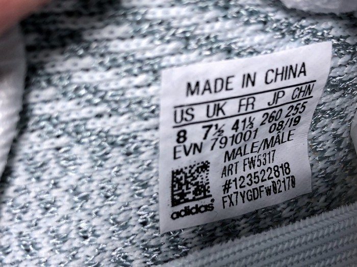 a*d*i*s Y**zy boost 350 v2 cloud white (reflective) fw5317