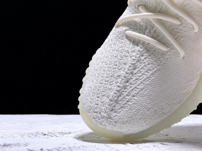 a*d*i*s Y**zy boost 350 v2 cream/triple white cp9366
