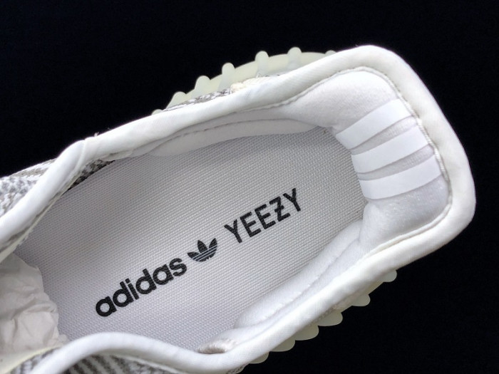 a*d*i*s Y**zy boost 350 v2 static ef2905