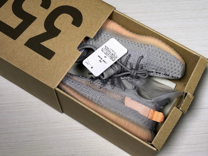 a*d*i*s Y**zy boost 350 v2 trfrm eg7492 kids