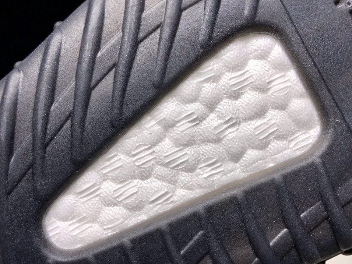 a*d*i*s Y**zy boost 350 v2 